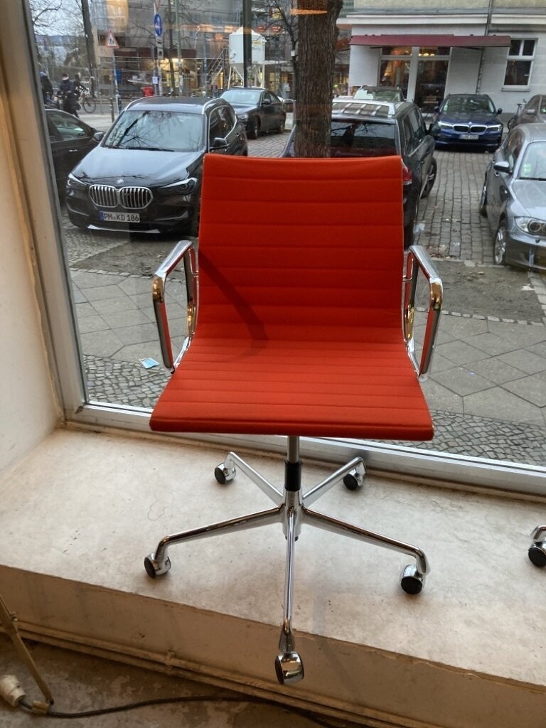 Aluminium Chair EA 117 Hopsak Eames Vitra