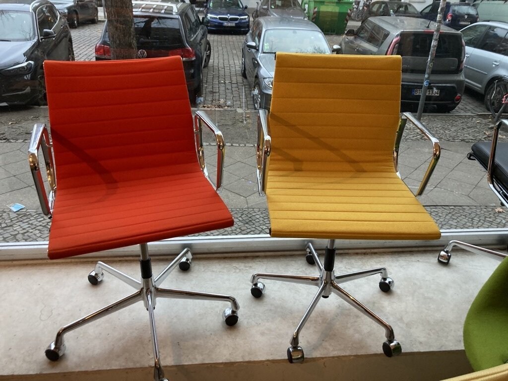 Aluminium Chair EA 117 Hopsak Eames Vitra