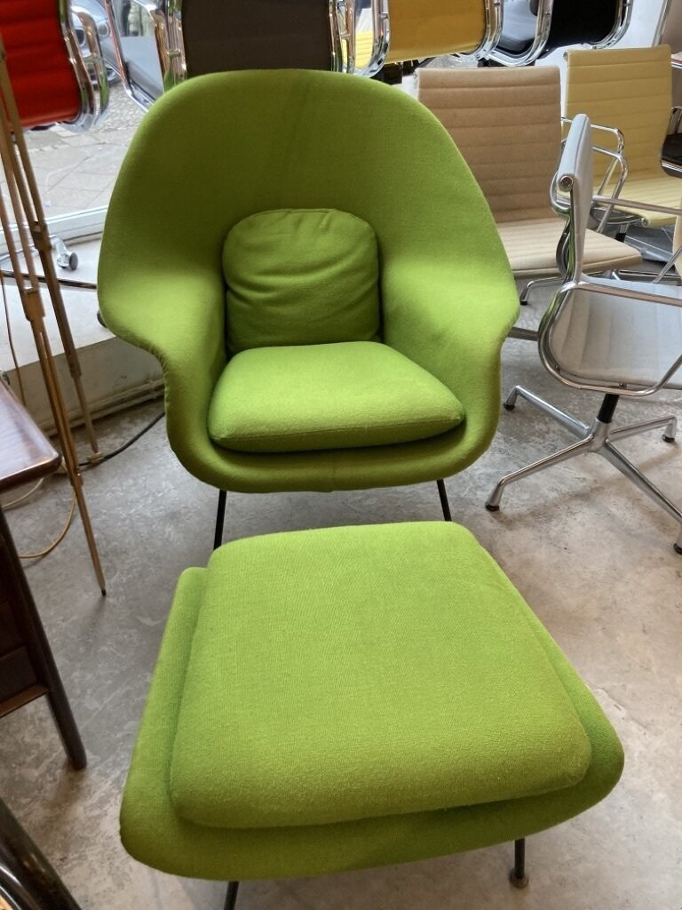 Womb Chair   Eero Saarinen   Knoll International