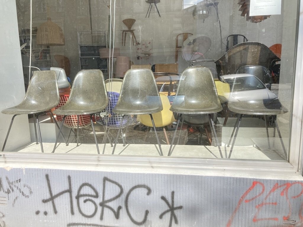 Original Eames Fiberglas DSX dark tone 6er Set