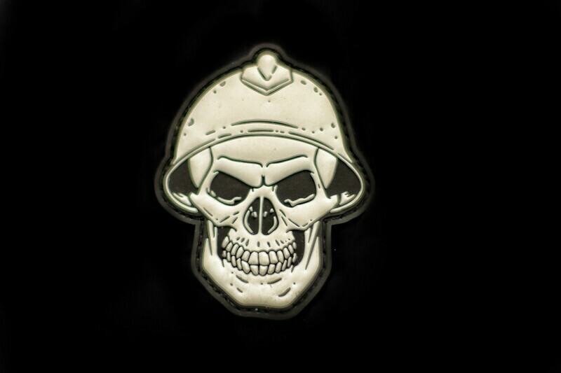 PATCH SKULL LOGO B/W PVC