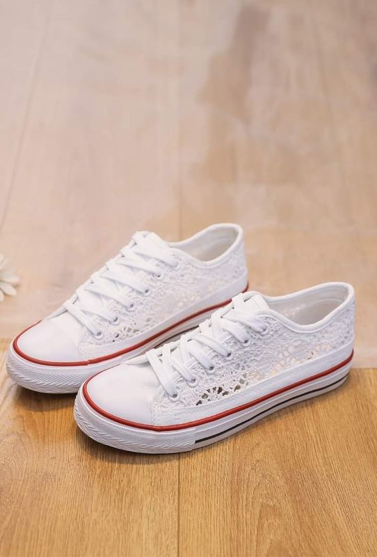 PROMO baskets dentelle