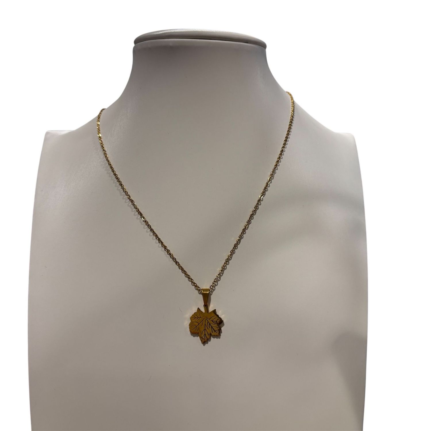 Collier feuille