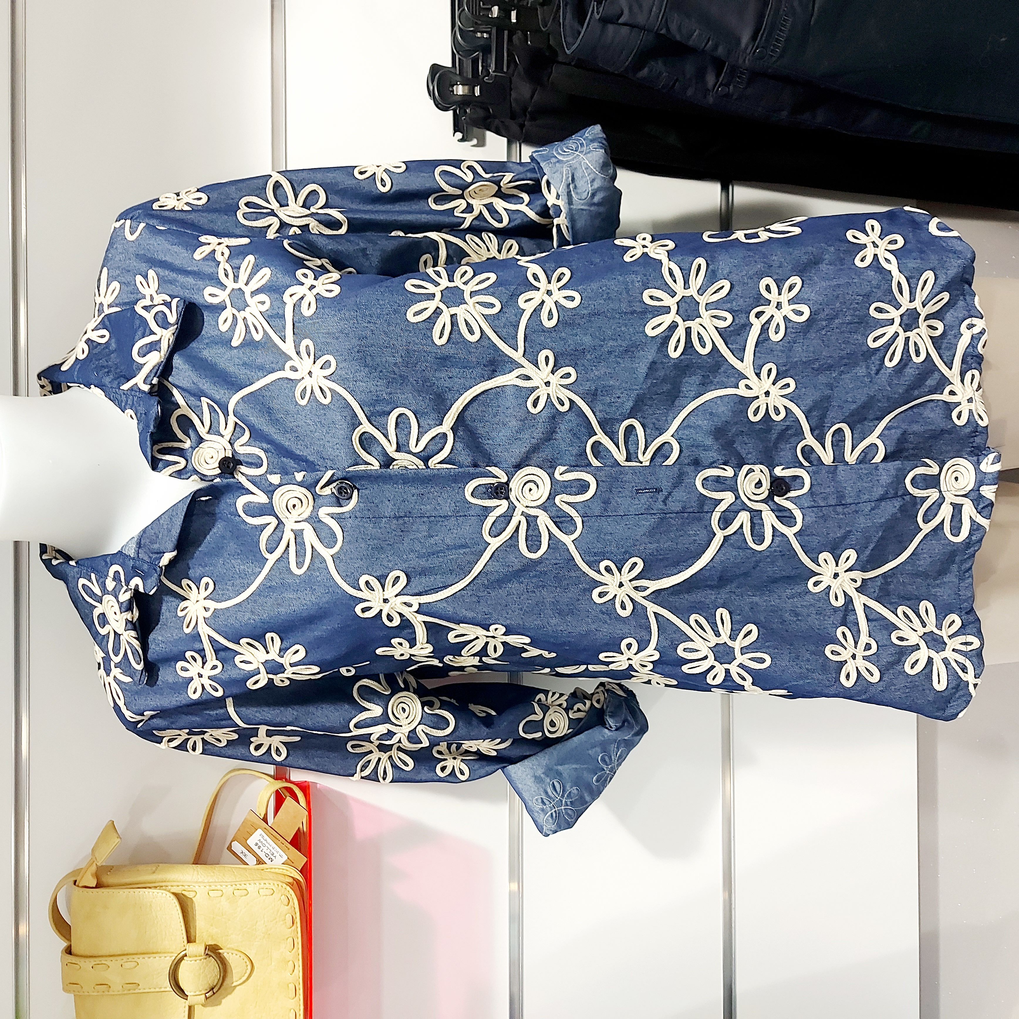 Chemise broderie fleurie