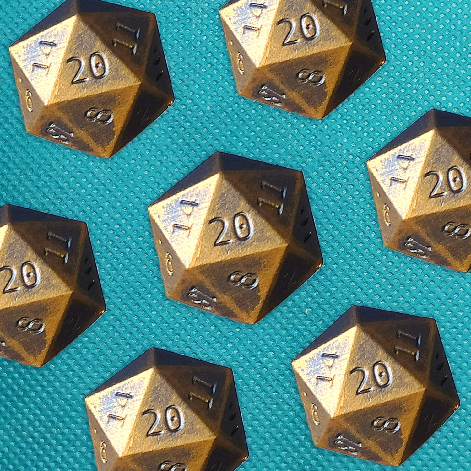 (Preorder) D20 Pin/Magnet