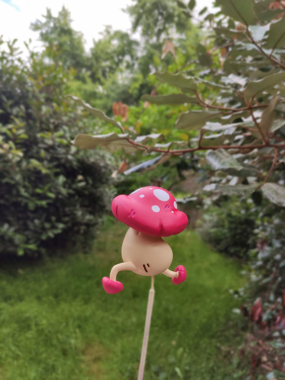 (Preorder) Walking mushrom - Resin art toy