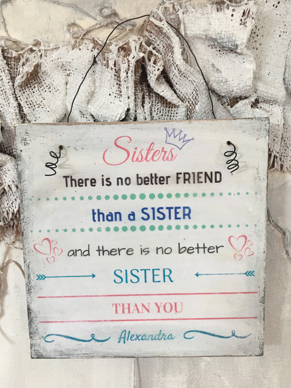 Holzschild Sisters