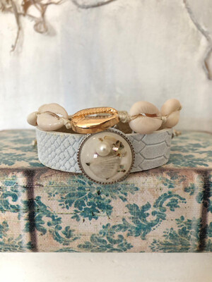Armbänder