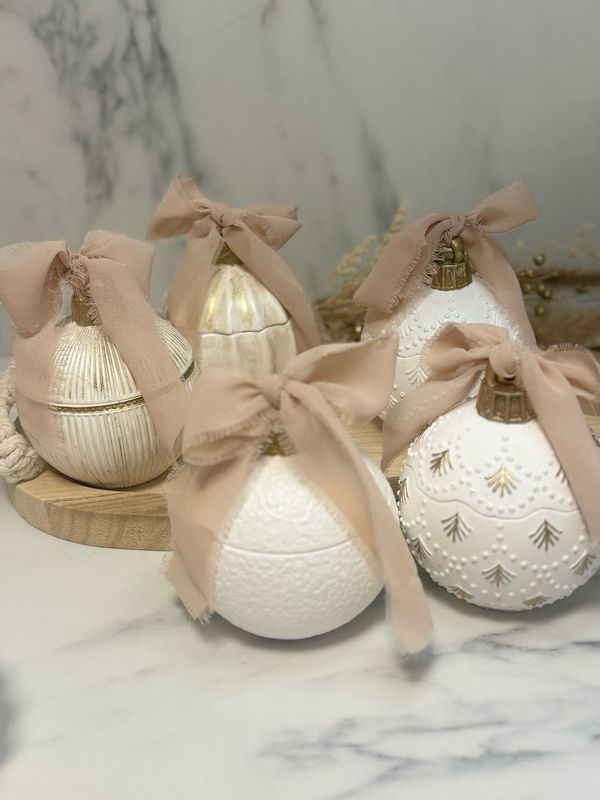 Christbaumkugel – Aroma Weihnachtskerze Christbaumkugel – Aroma Weihnachtskerze