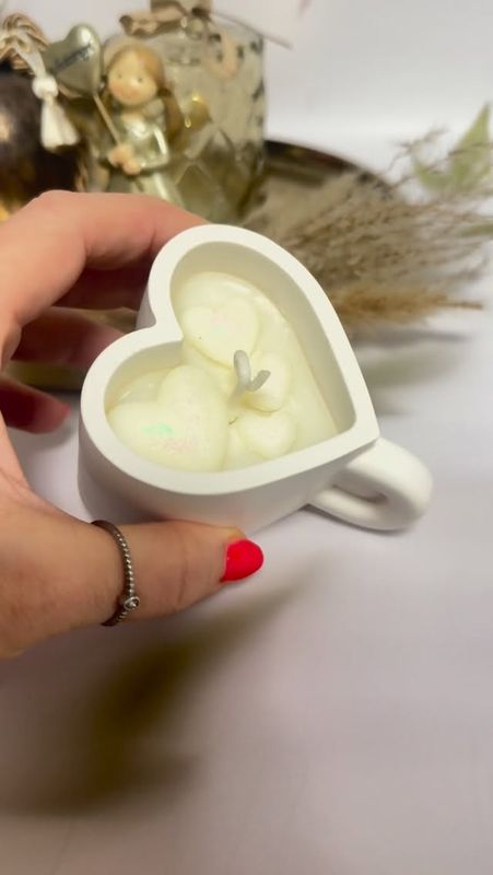 Herztasse als Duftkerze
