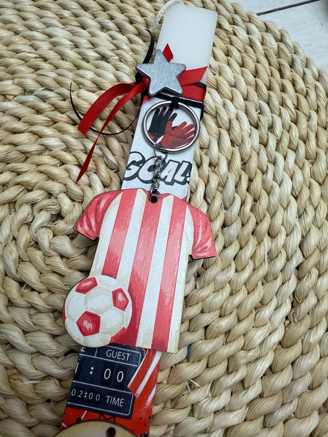 Osterkerze Fußball rot