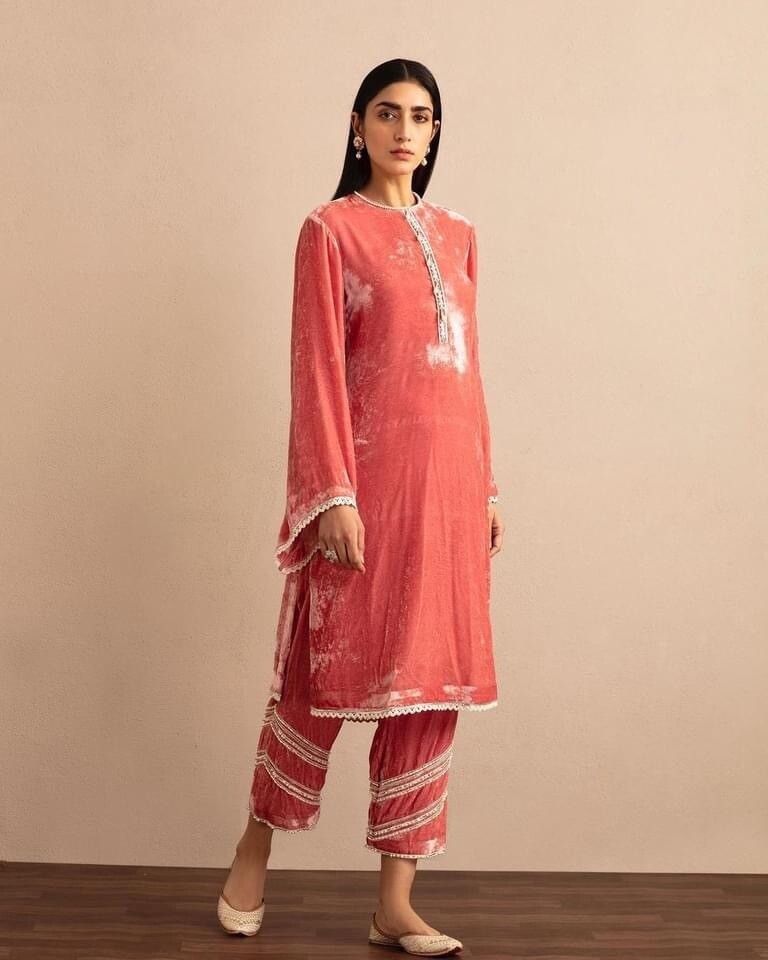 Pink silk velvet Kurta &amp; Pants with hand embroidered detailing