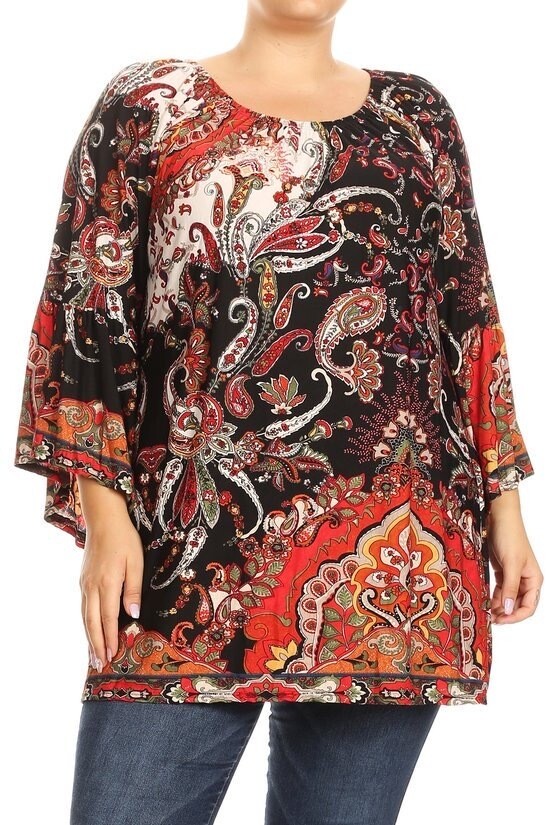 Printed 3/4 bell sleeve top with a round elastic neckline and loose fit.