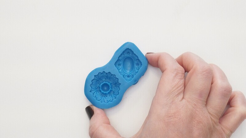 Brooch Mold