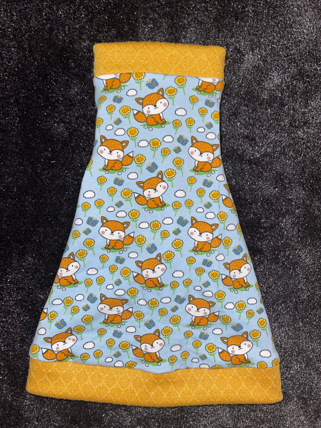 Foxy Loxy W Mustard Trim