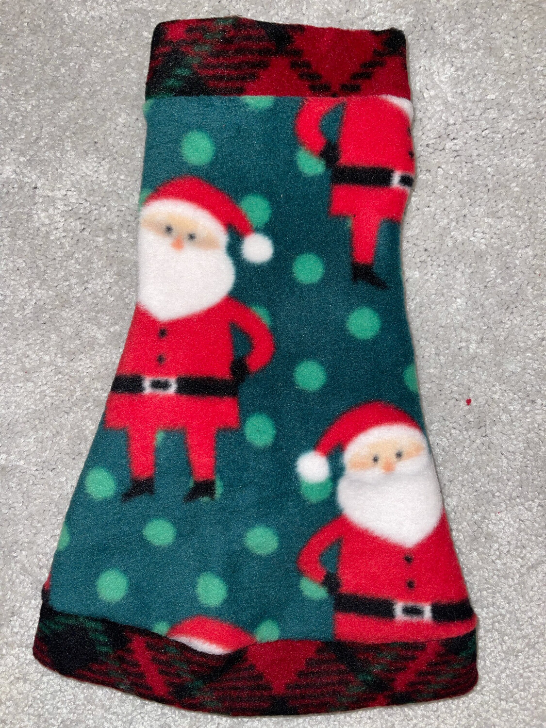 Jolly St Nick W Plaid Trim (Medium)
