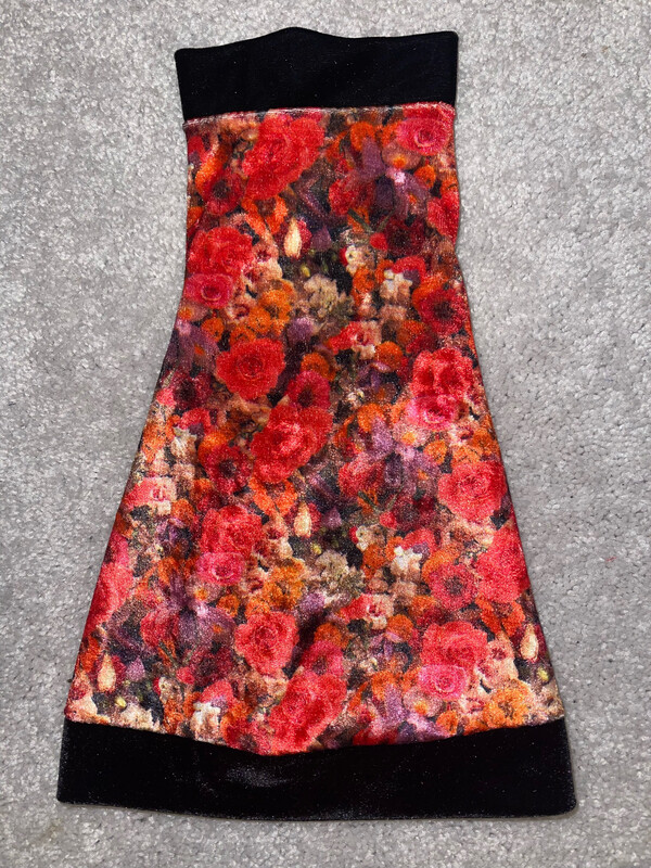 Orinoco Flow W Black Velvet Trim