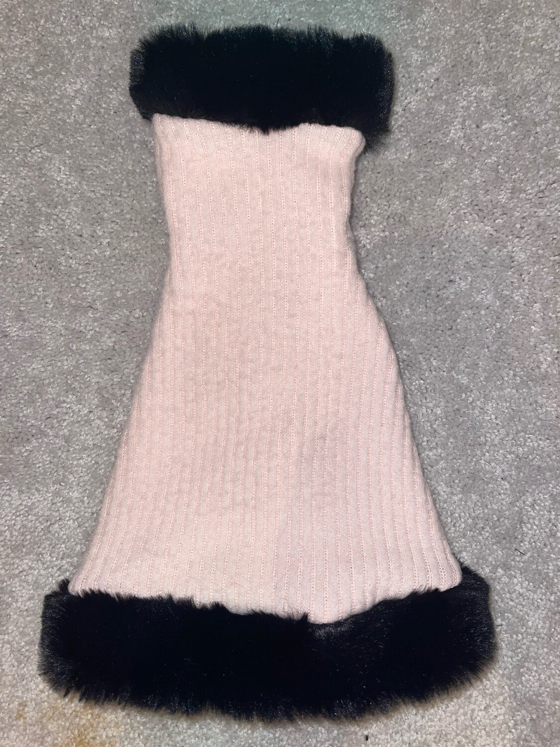 Betty Draper W Dense Faux Fur Trim