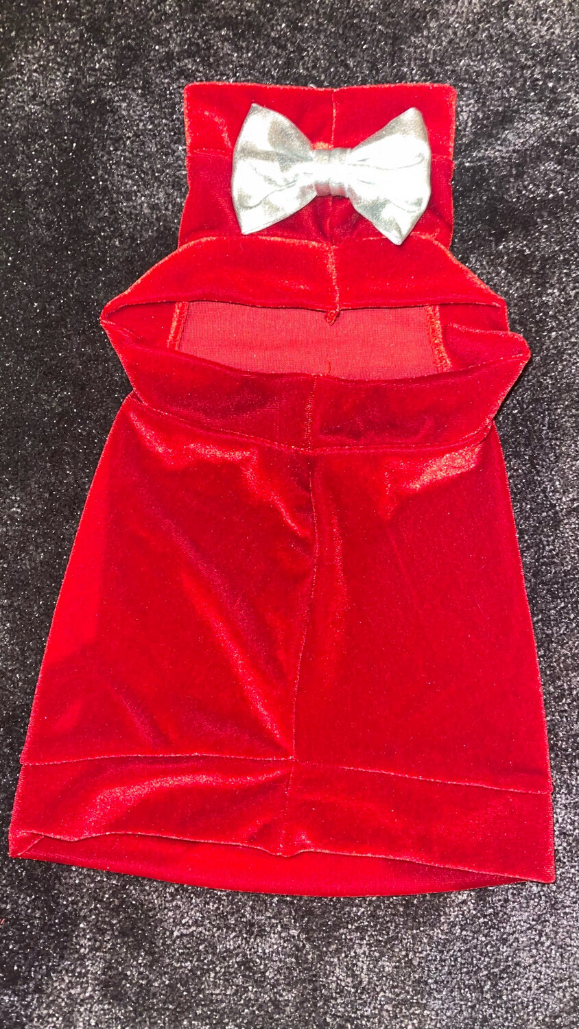 Tuxedo Red Velvet W Shiny Silver Bow Tie (Medium)