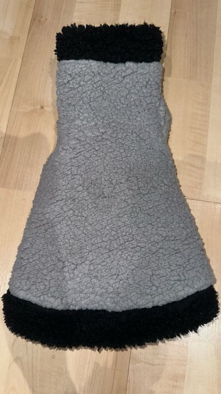 Baa Baa Grey And Black Sheep (Medium)