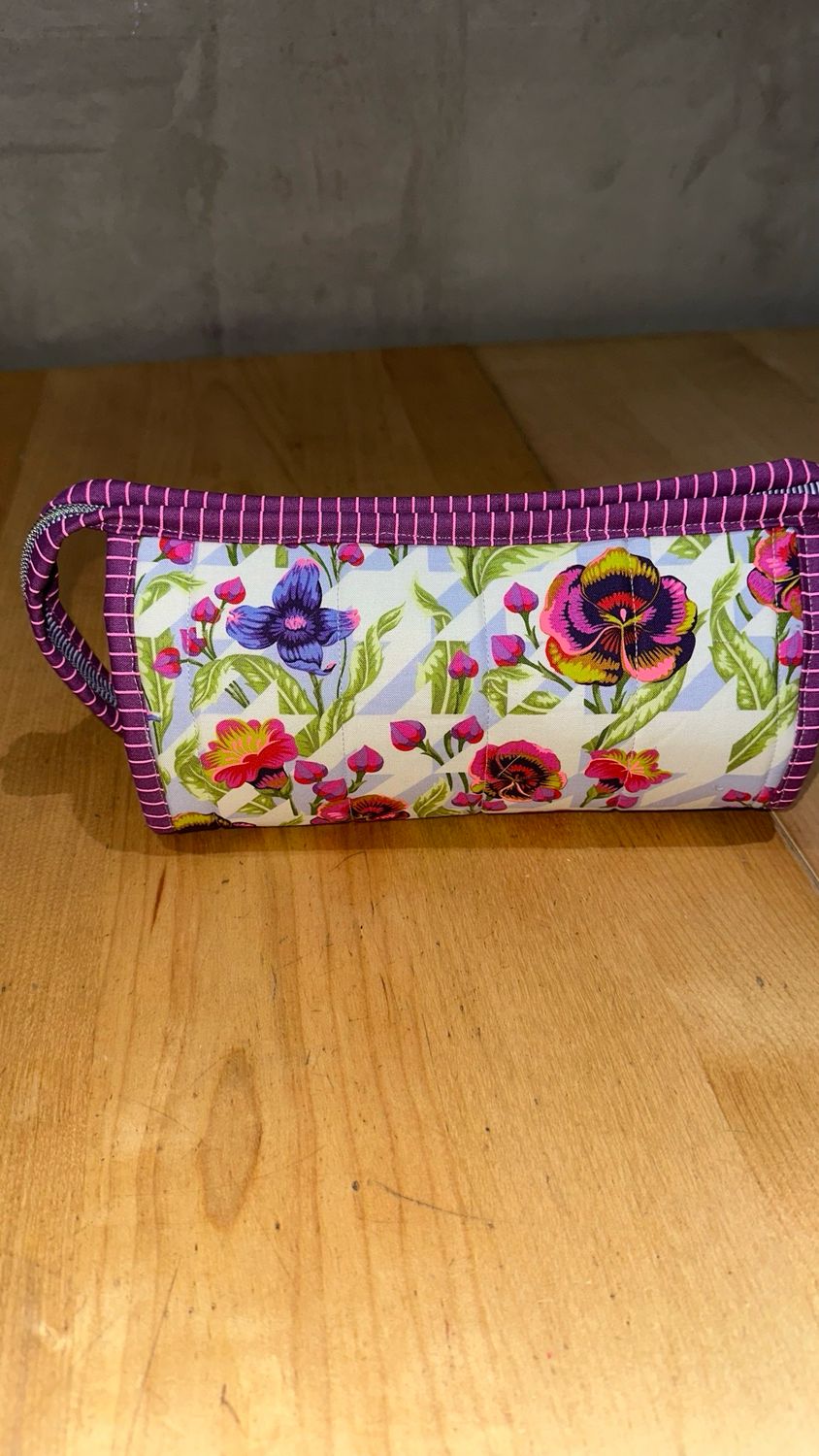 Pansy Zipper Bag