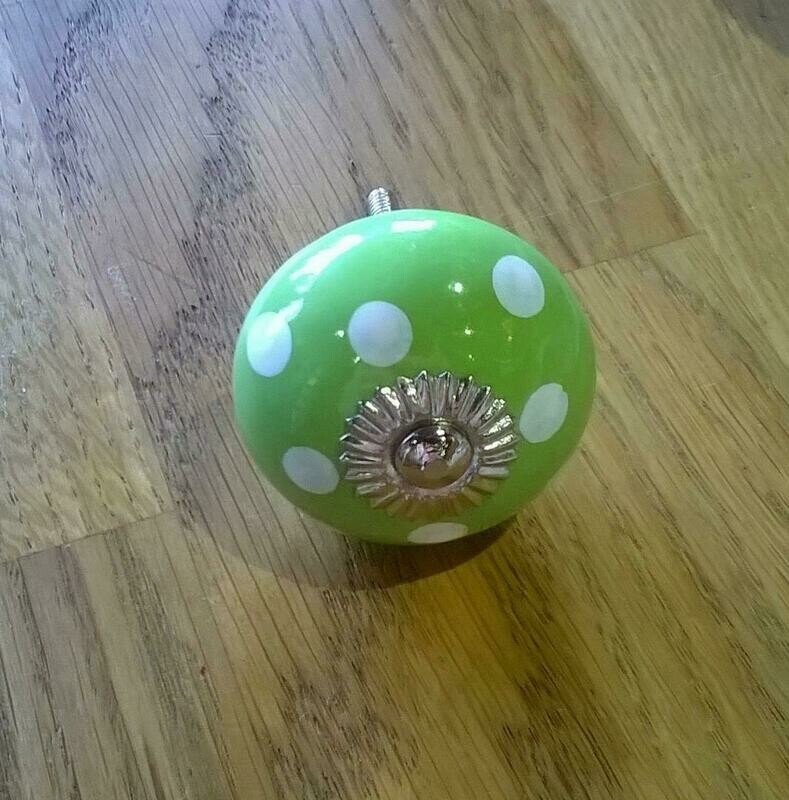 'Green Spot' Knob