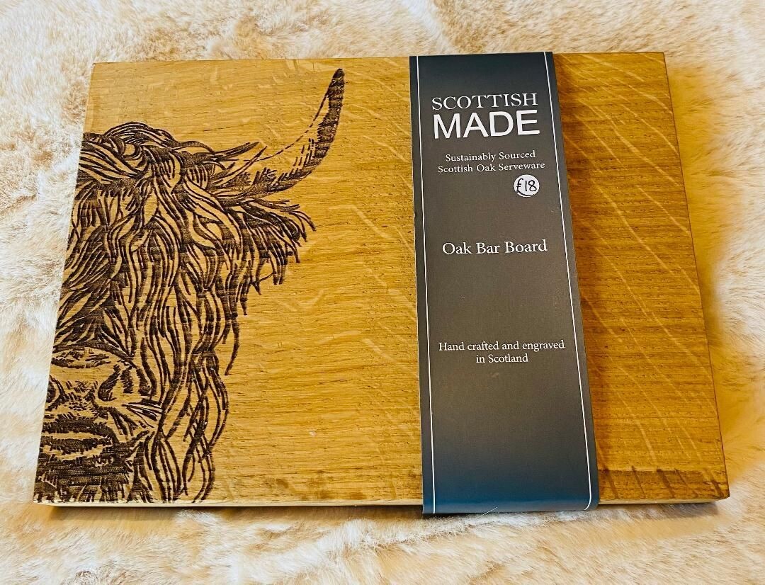 'Highland Cow' Oak Bar Board