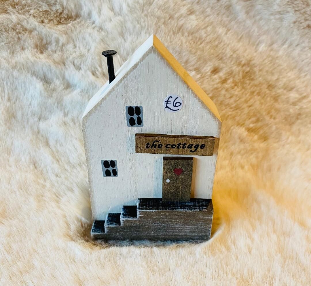 'The Cottage' Wooden Decoration