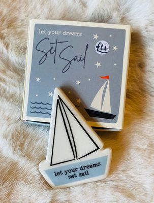 'Dreams Set Sail' Boxed Token