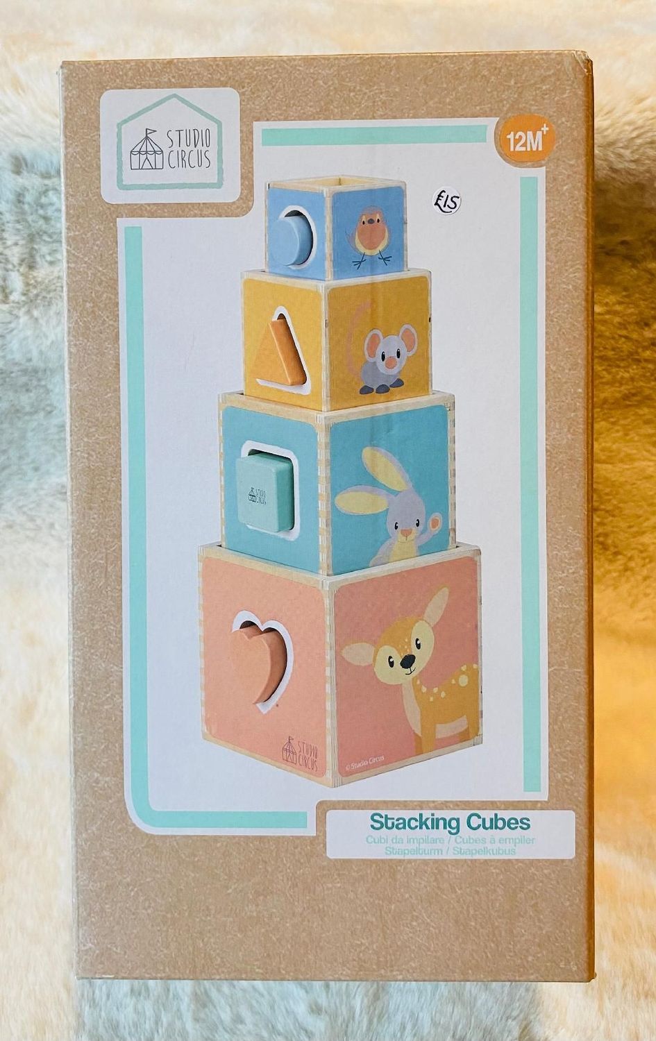 'Stacking Cubes'