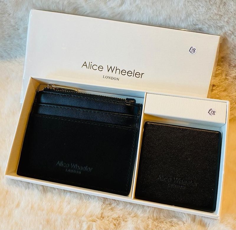 Black 'Purse/Compact' Set