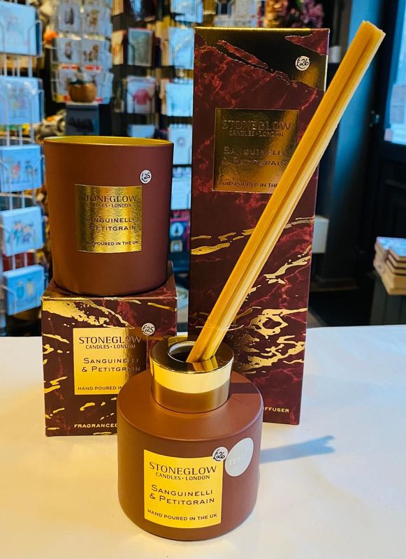 'Sanguinelli & Petitgrain' Luxury Candle