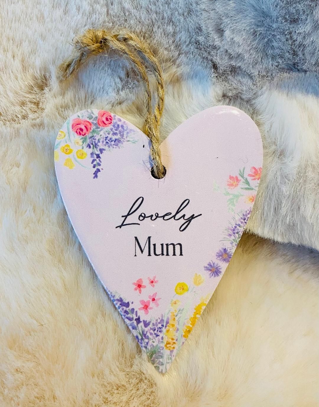 'Lovely Mum' Heart