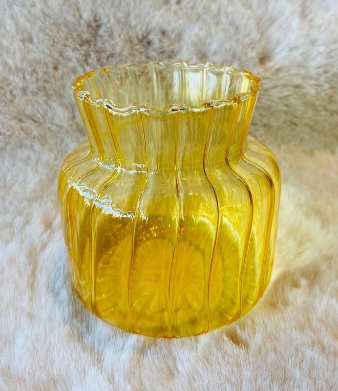 Yellow 'Dumpy Bud Vase'