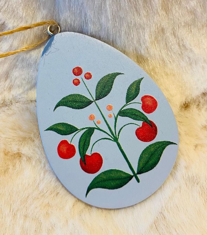 'Blue/Cherries' Egg Hanger