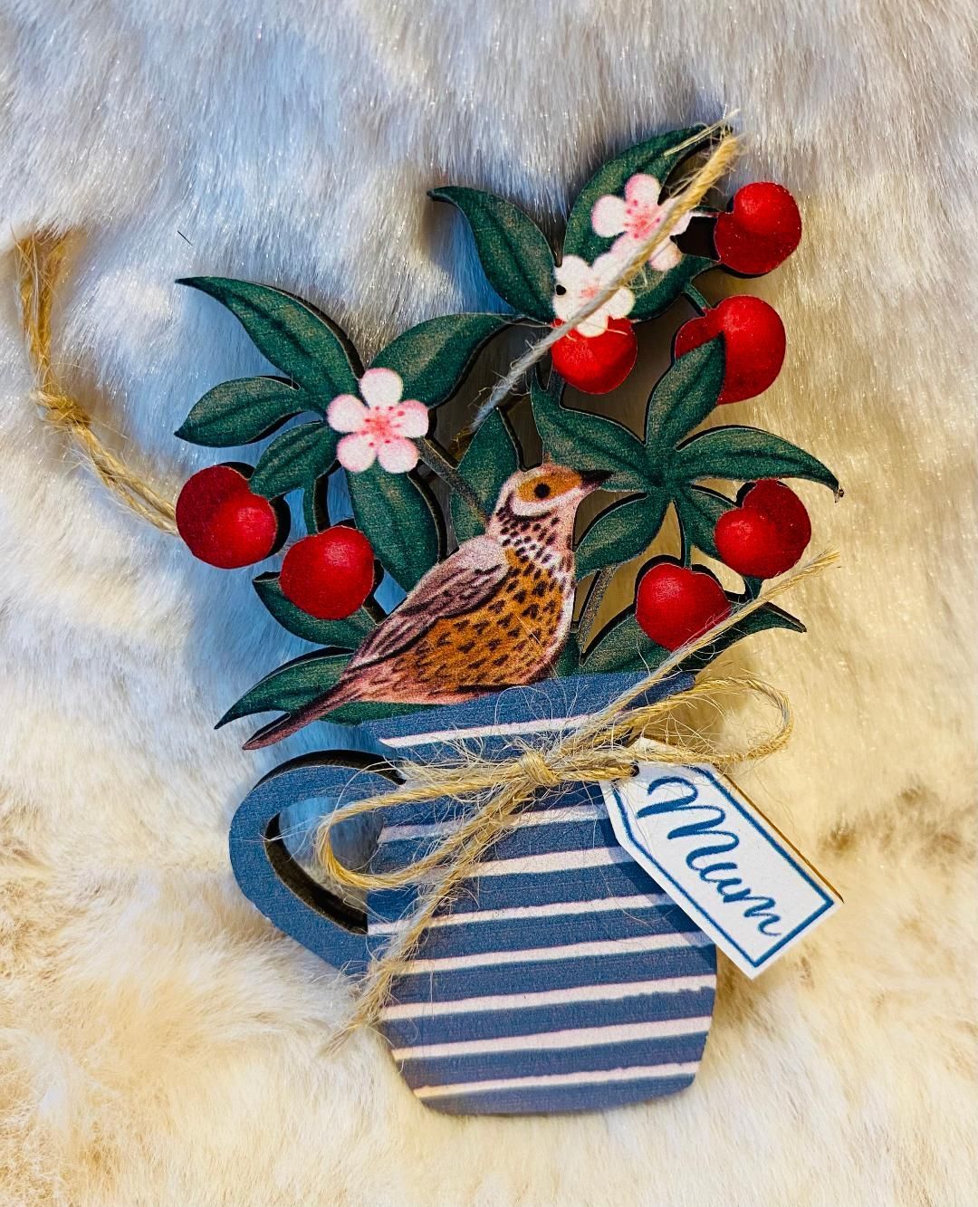 'Mum/Cherry/Jug' Hanger