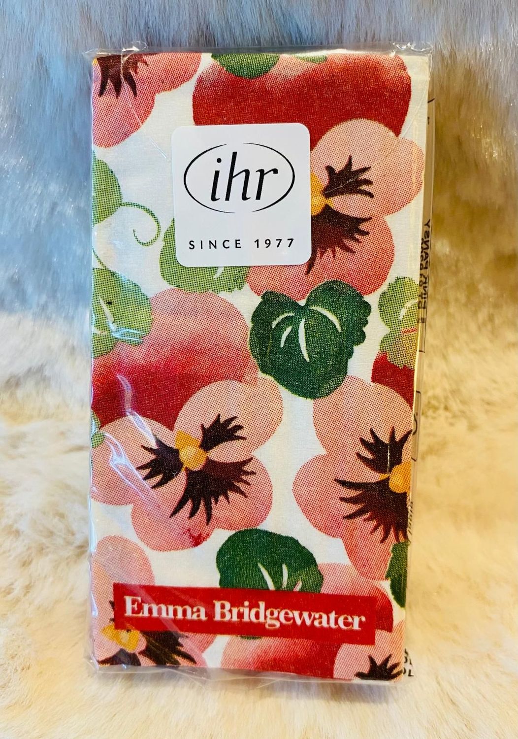 'Pansies' Pocket Tissues