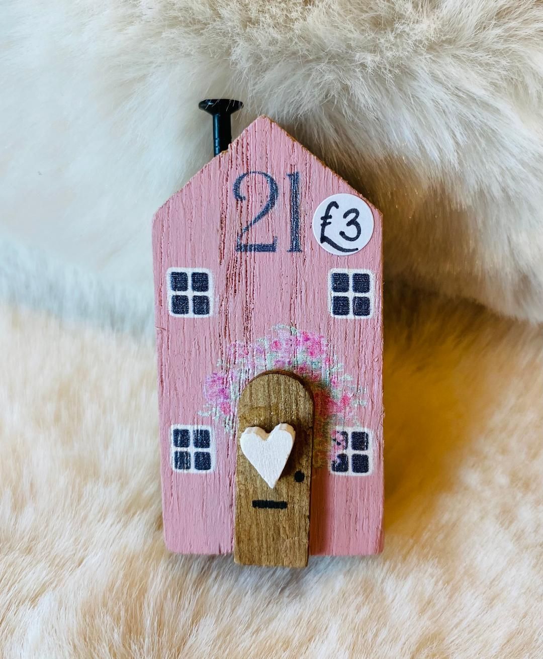 '21' Mini House Block