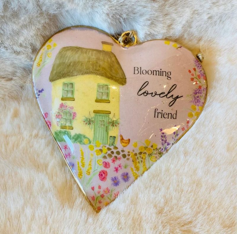 'Friend' 3D Metal Heart (C)