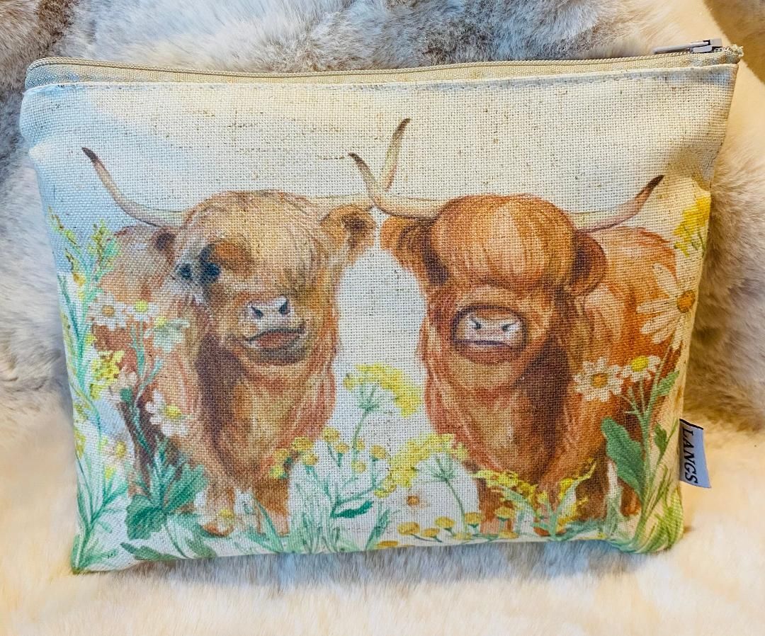 'Highland Cow' Beauty Bag (B)