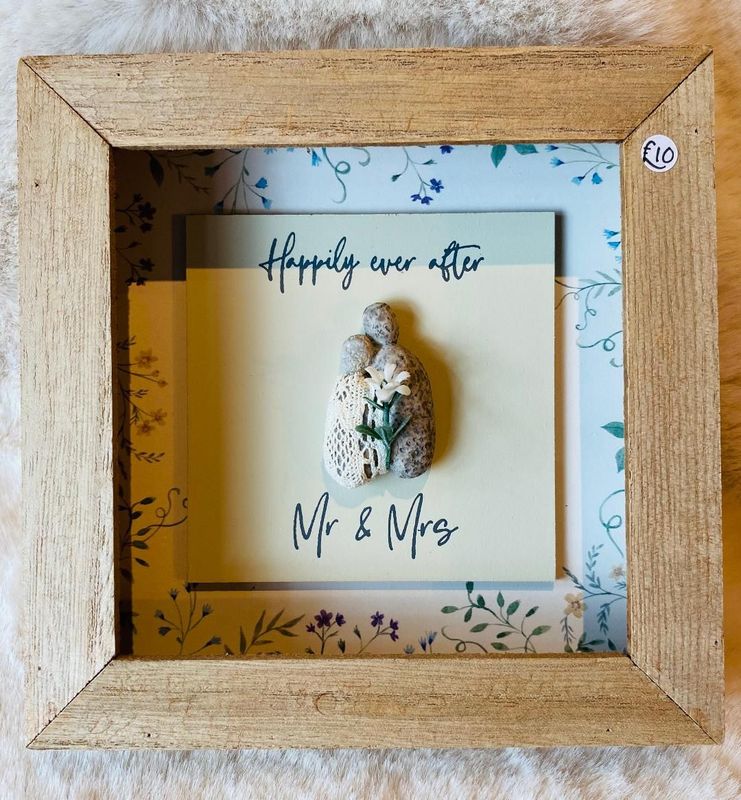 'Mr & Mrs' Box Frame