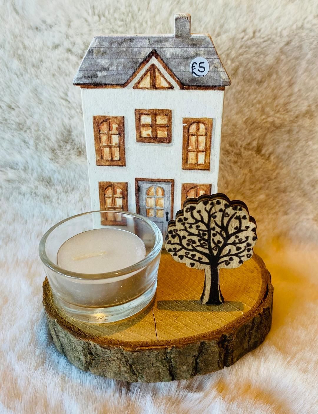 'House Scene' T.Light