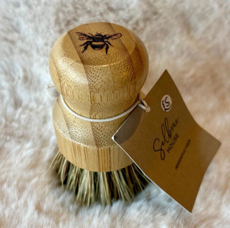 'Bee' Pot Brush