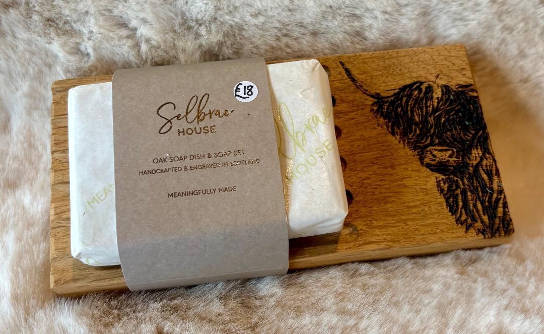 'Highland Cow' Oak Soap Dish & Soap Set