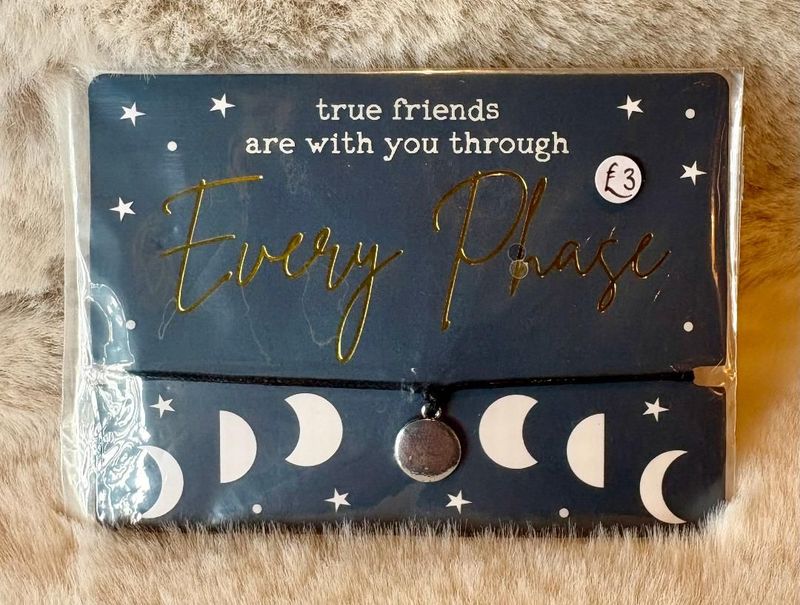 'True Friends' String Bracelet