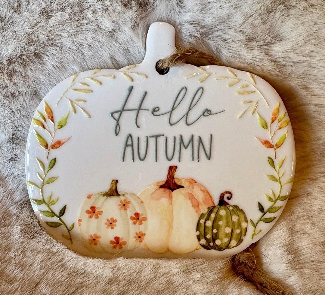 'Hello Autumn' Hanger