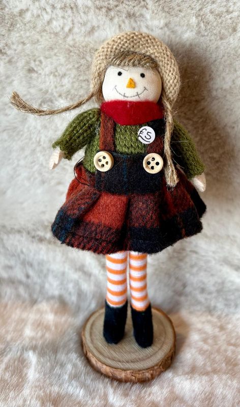 'Scarecrow Lady' Decoration