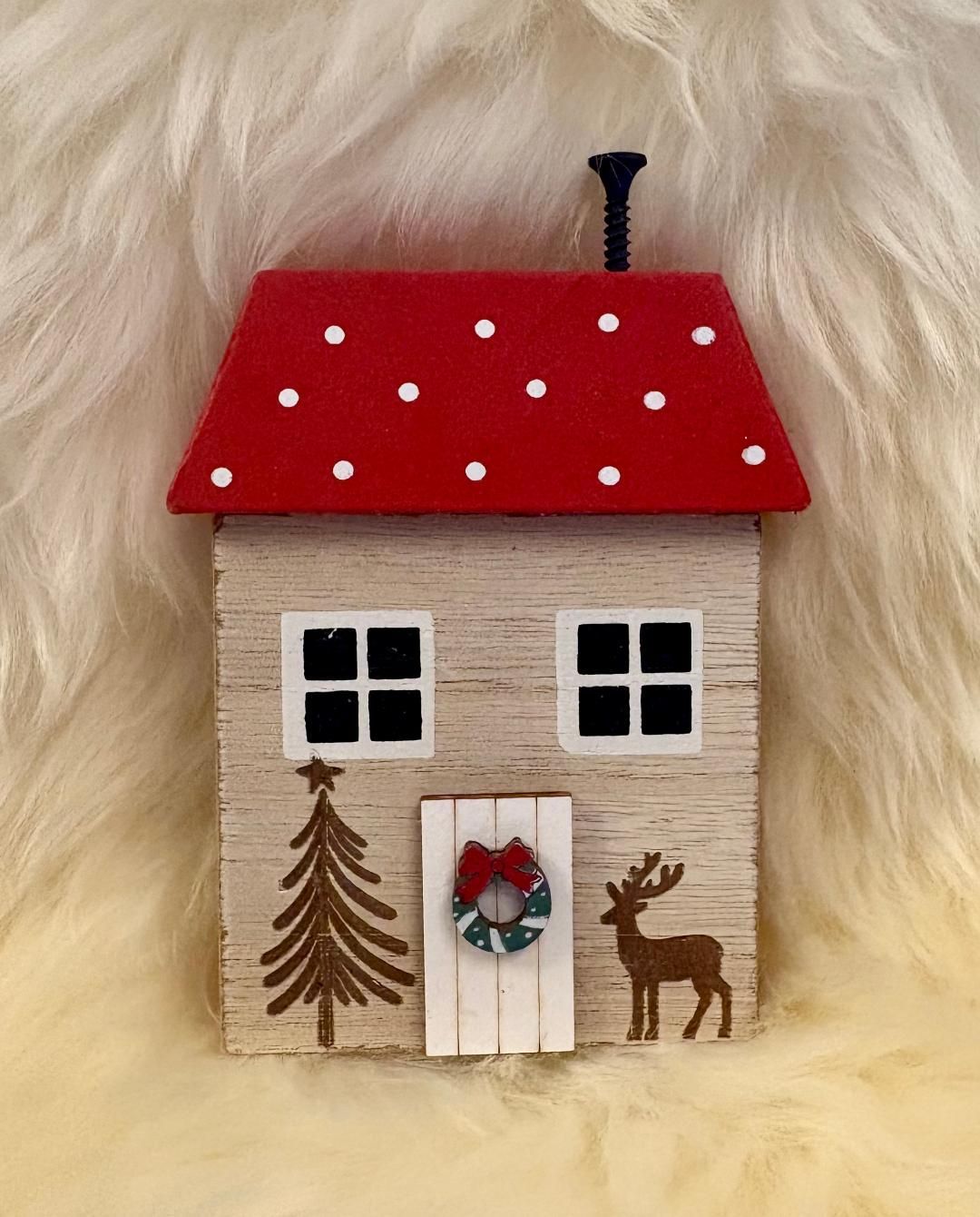 'Dotty Xmas House' - A