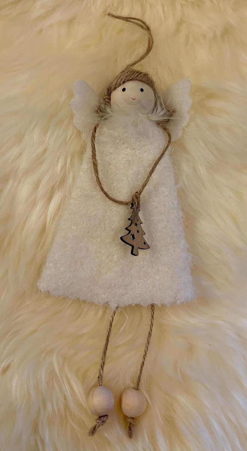 'Cream Felt Angel' Hanger