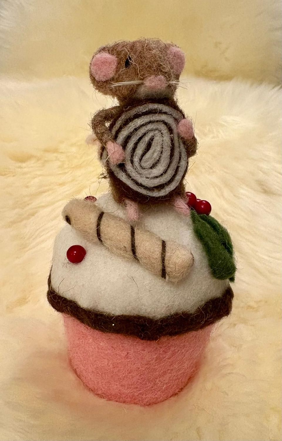 'Mouse On Cupcake' Felt Decoration